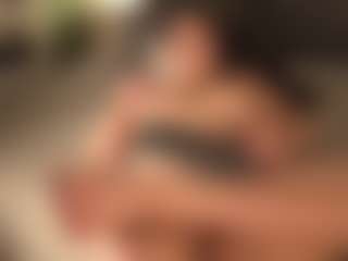 Moon's Live Sex Cam Show