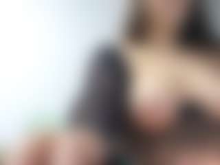 Live cam show with SweetTerreaa - New White on Chatstar | romania