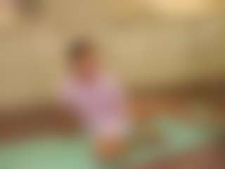Live cam show with AileenEnnenga - Striptease on PervPlay.com