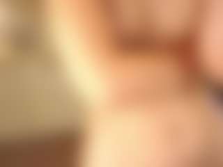 AileenEnnenga's Live Sex Cam Show