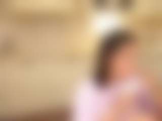 Live cam show with AileenEnnenga - Flashing on madthumbs