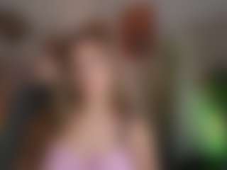Live cam show with AnnaBrie - Upskirt on Camming Site