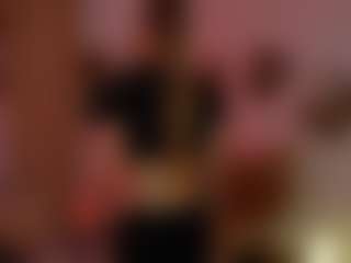 Live cam show with AnnaBrie - Upskirt on Camsoda