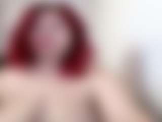blueyescurvy MILF webcam performer live streaming