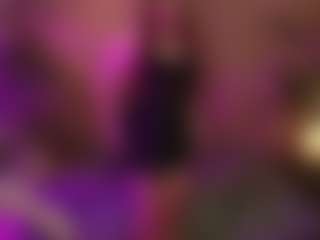Live cam show with Deanna-B - Normal on Camsoda.co