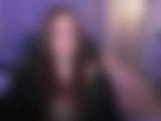 Live cam show with Deanna-B - Normal on CamClone