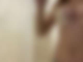 Live cam show with Rosie - Strip Asian on Camsoda