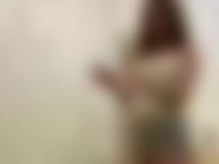 Live cam show with Rosie - Hairy Pussy on SpunkLive