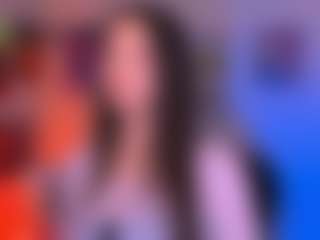 Live cam show with itscharlliee - New White on studioflirtlive.com