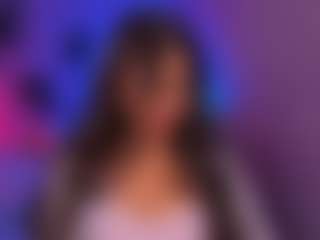 Live cam show with itscharlliee - Facial on CamwithHer