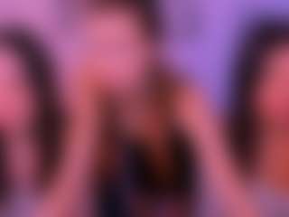 Spettacolo in cam dal vivo con itscharlliee - Striptease su Camsoda