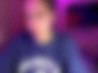 Live cam show with JeanettBelman - Striptease on AdultVida.com