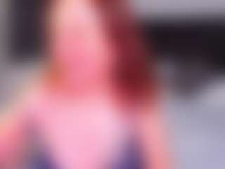 Live cam show with Kira - Erotic Dance on Dare Cams