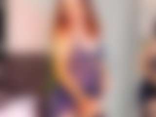 Live cam show with Kira - Sexy on CamwithHer
