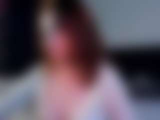 Live cam show with Kira - Middle Aged on xblisslive.com