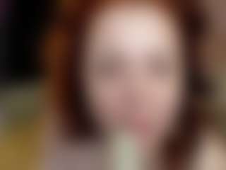 Live cam show with Kira - Mature on CamwithHer