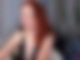 Live cam show with Kira - Spy Granny on madthumbs