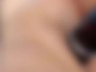 Kira's Live Sex Cam Show