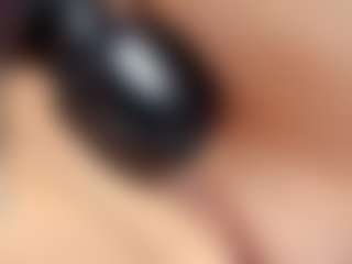 Kira's Live Sex Cam Show