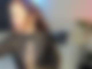 Live cam show with Kira - Dildo Mature on Gym Cam Girls