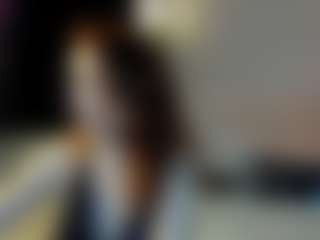 Live cam show with Kira - Granny Dildo on live.xheat.ai