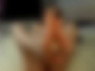 Live cam show with Kira - Joi on madthumbs