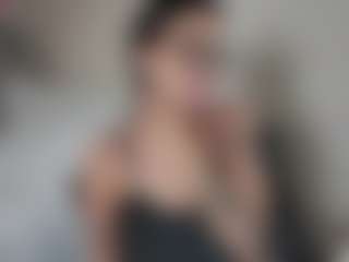 KyaraCanela's Live Sex Cam Show