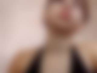 Live cam show with Mia - Red Hair Squirt on sexylive.show