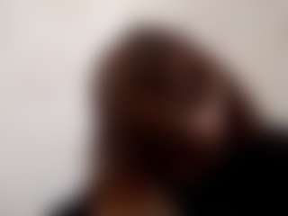 Live cam show with Mia - Full Nudity on AdultVida.com