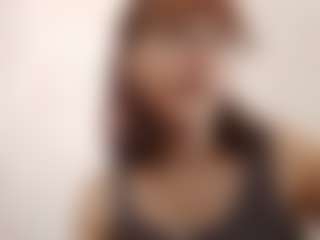 Live cam show with Mia - Facial Piercings on SpankPalCams
