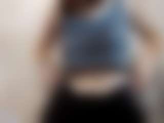 Mia's Live Sex Cam Show