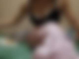 Mia's Live Sex Cam Show