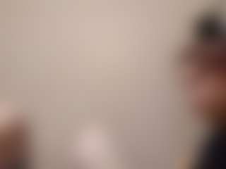 Live cam show with Mia - College on Hubzter Live