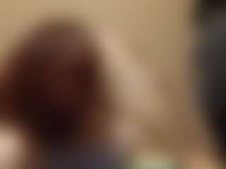 Live cam show with Mia - Striptease on Camiplay Live