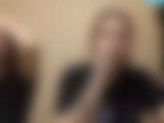 Live cam show with Mia - Facial Piercings on slutload