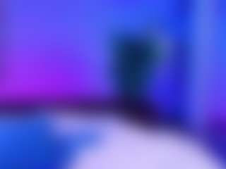 Live cam show with LunaVold - Fingering on friskycurves.com