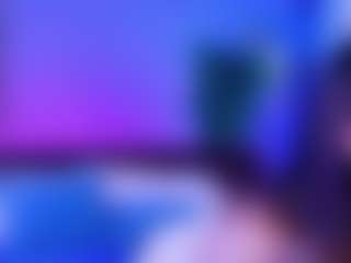 Live cam show with LunaVold - Smoking on sexylivex.com