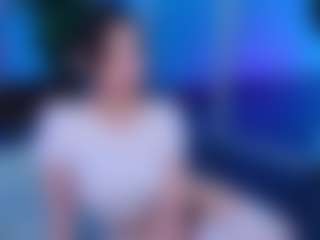 Live cam show with LunaVold - Blue Eyes on Camsoda