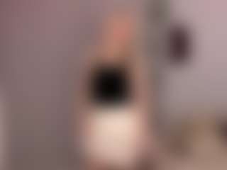 Live cam show with MadelynBallinger - Grey on Camsoda