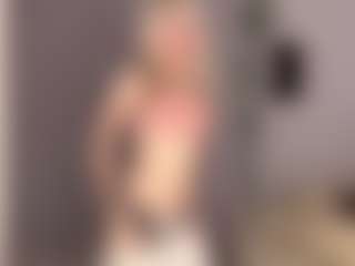 Live cam show with MadelynBallinger - Grey on Camsoda