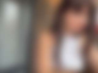 Live cam show with Milana - Teen (18+) on Camming Site