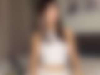 Live cam show with Milana - Upskirt on studioflirtlive.com