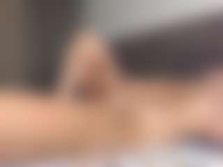 Live cam show with Milana - Cute on LiveSexCams6