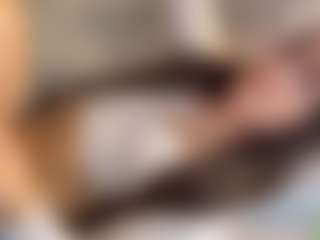 Live cam show with Milana - Thin on milfzrlive.com
