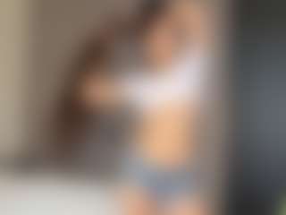 Live cam show with Milana - HD Brown Hair on CamwithHer