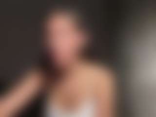 Live cam show with SanoraMoznett - Facial on Dolls Live