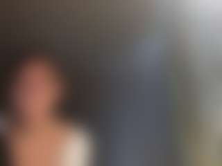 Live cam show with SanoraMoznett - Tease on UwU Esports