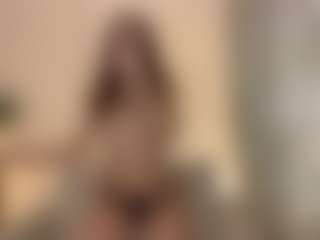 Live cam show with SanoraMoznett - Bedroom on Camsoda