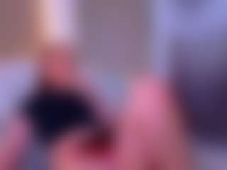 Live cam show with Sellenna - Dildo on crypto-cams