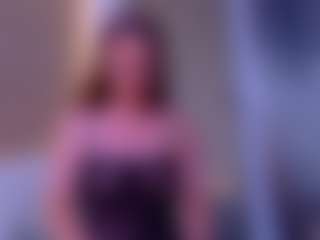 Live cam show with Sellenna - Smoking on SinfulBabes